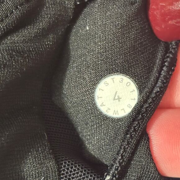 Lululemon Slide With Me Bra in Linear Flux Battleship Multi Size 4 - Picture 5 of 5